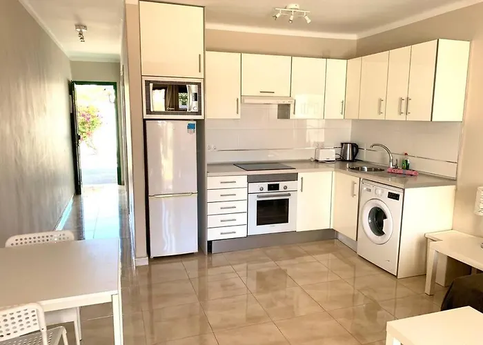 Casa Italia, Modern One Bedroom Apartment Close To The Beach