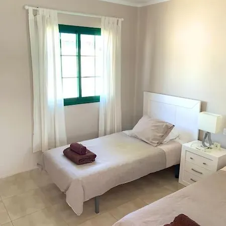 Casa Italia, Modern One Bedroom Apartment Close To The Beach Tias Exterior photo